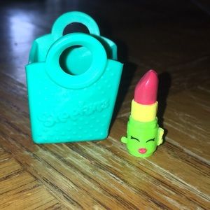 Lippy Lips Shopkin